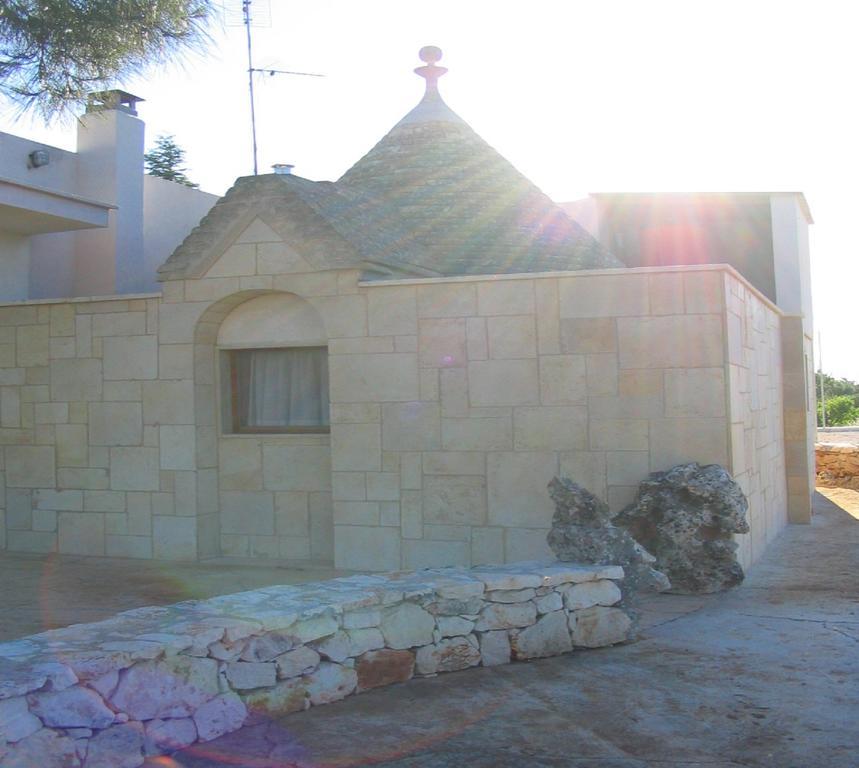 Agritria Di Umberto Anglisani Villa ออสตูนี ภายนอก รูปภาพ