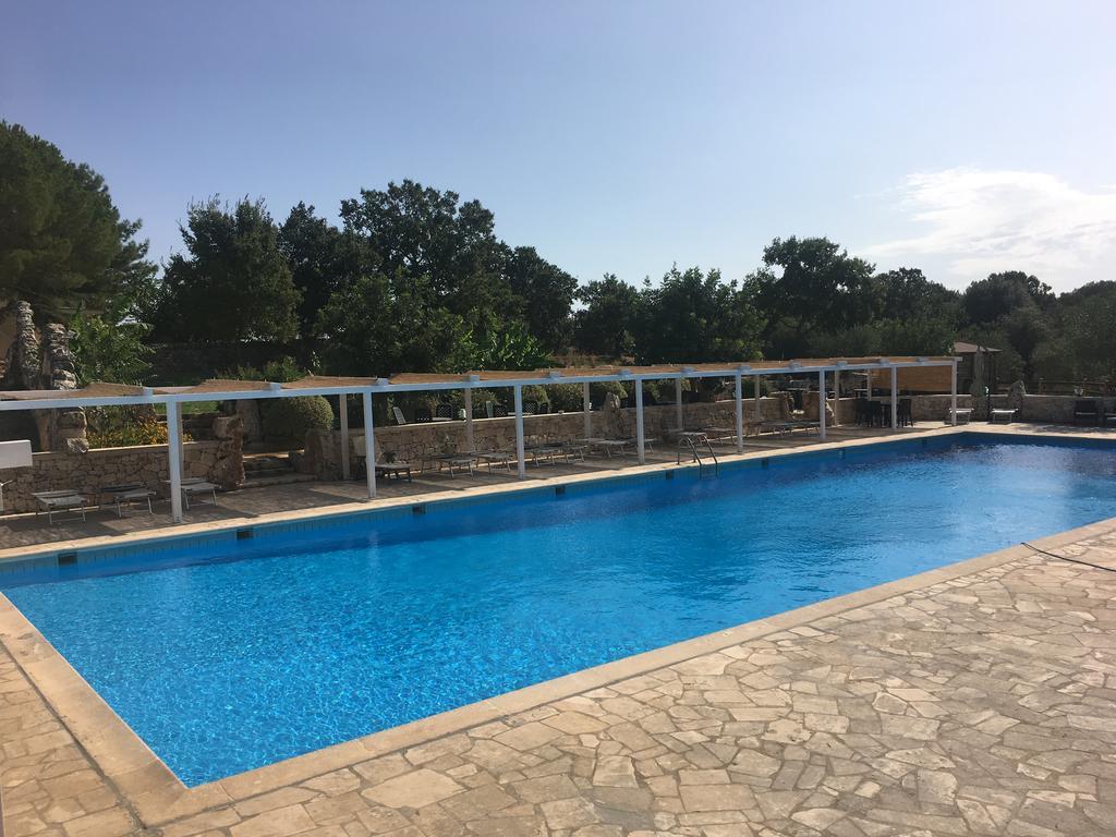 Agritria Di Umberto Anglisani Villa ออสตูนี ภายนอก รูปภาพ