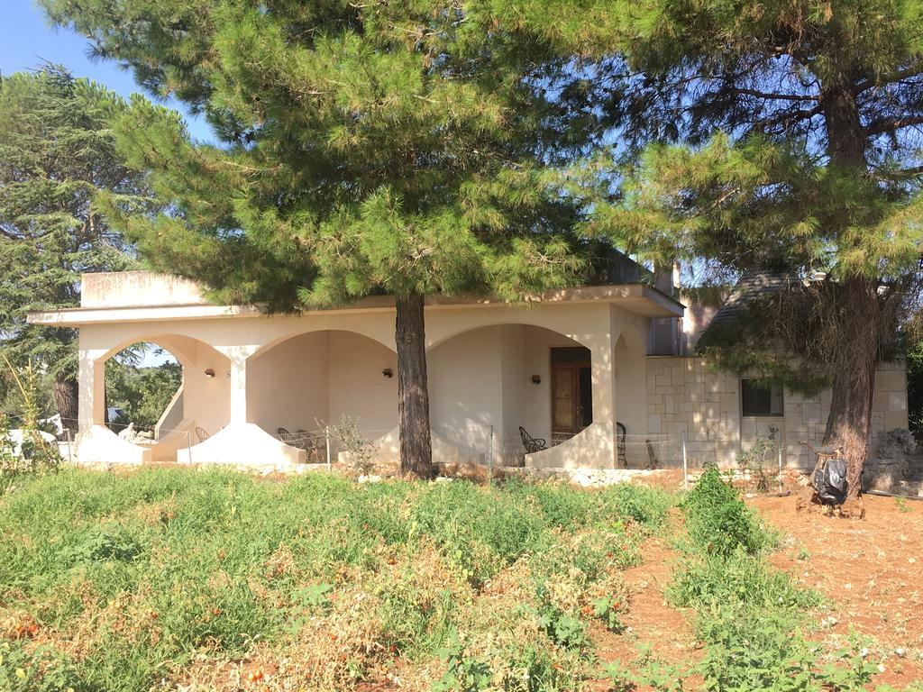 Agritria Di Umberto Anglisani Villa ออสตูนี ภายนอก รูปภาพ