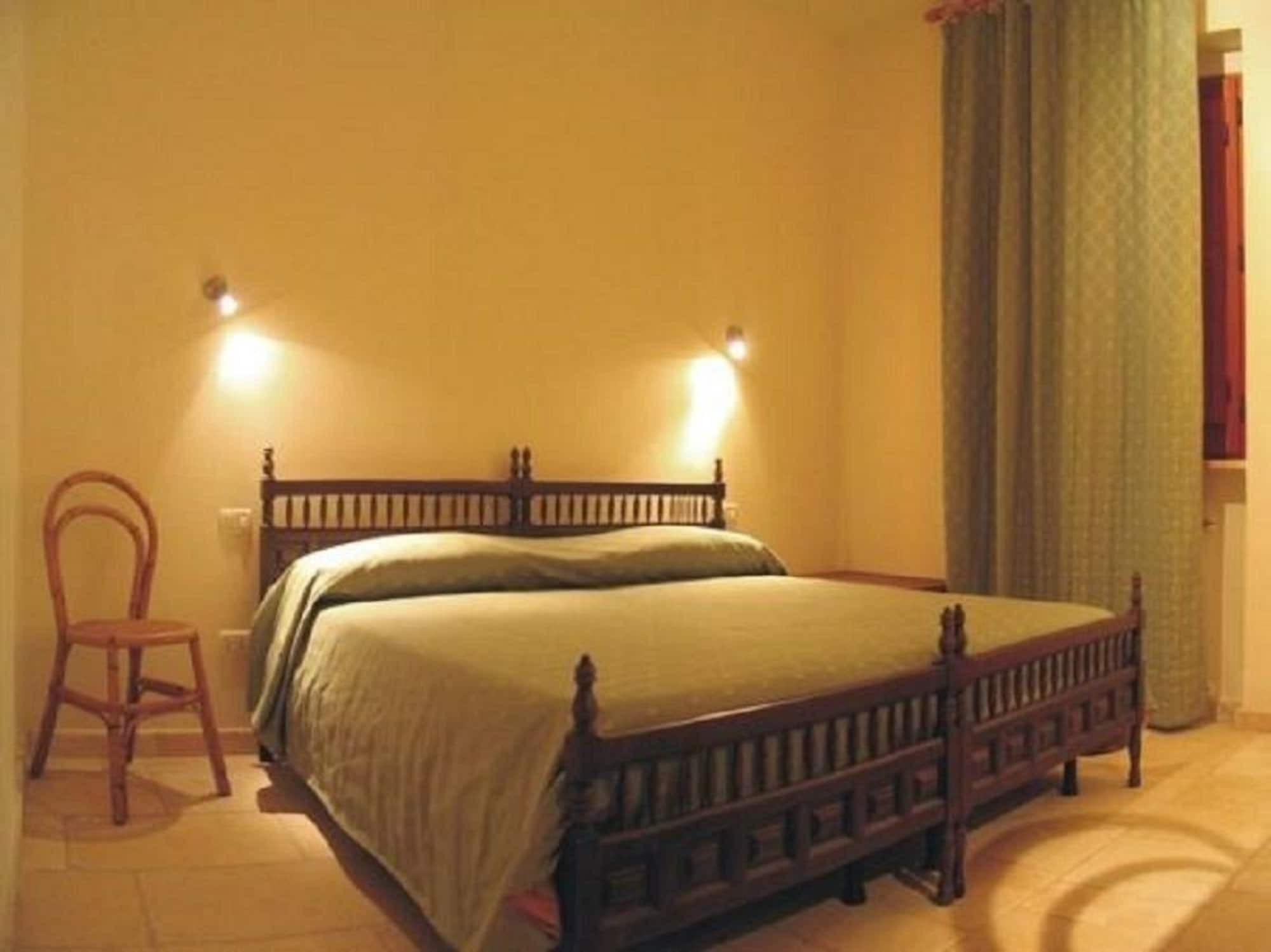 Agritria Di Umberto Anglisani Villa ออสตูนี ภายนอก รูปภาพ